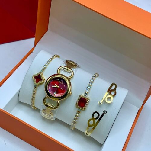 Female Bracelet and Watch Gucci Set