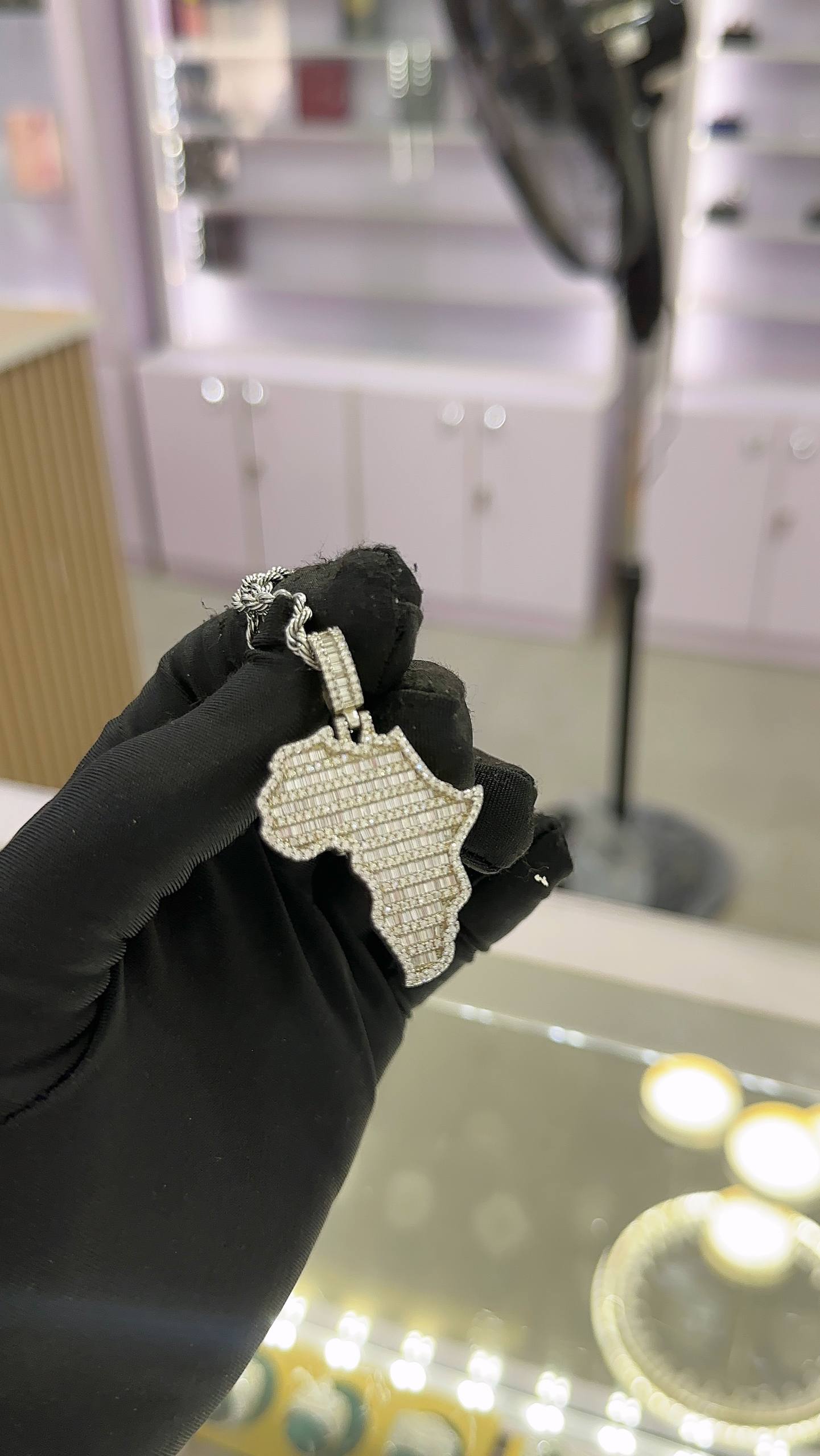 VVS Moissanite Diamond Bracelets, Map Pendant With Steel Necklace 💎 - Image 3